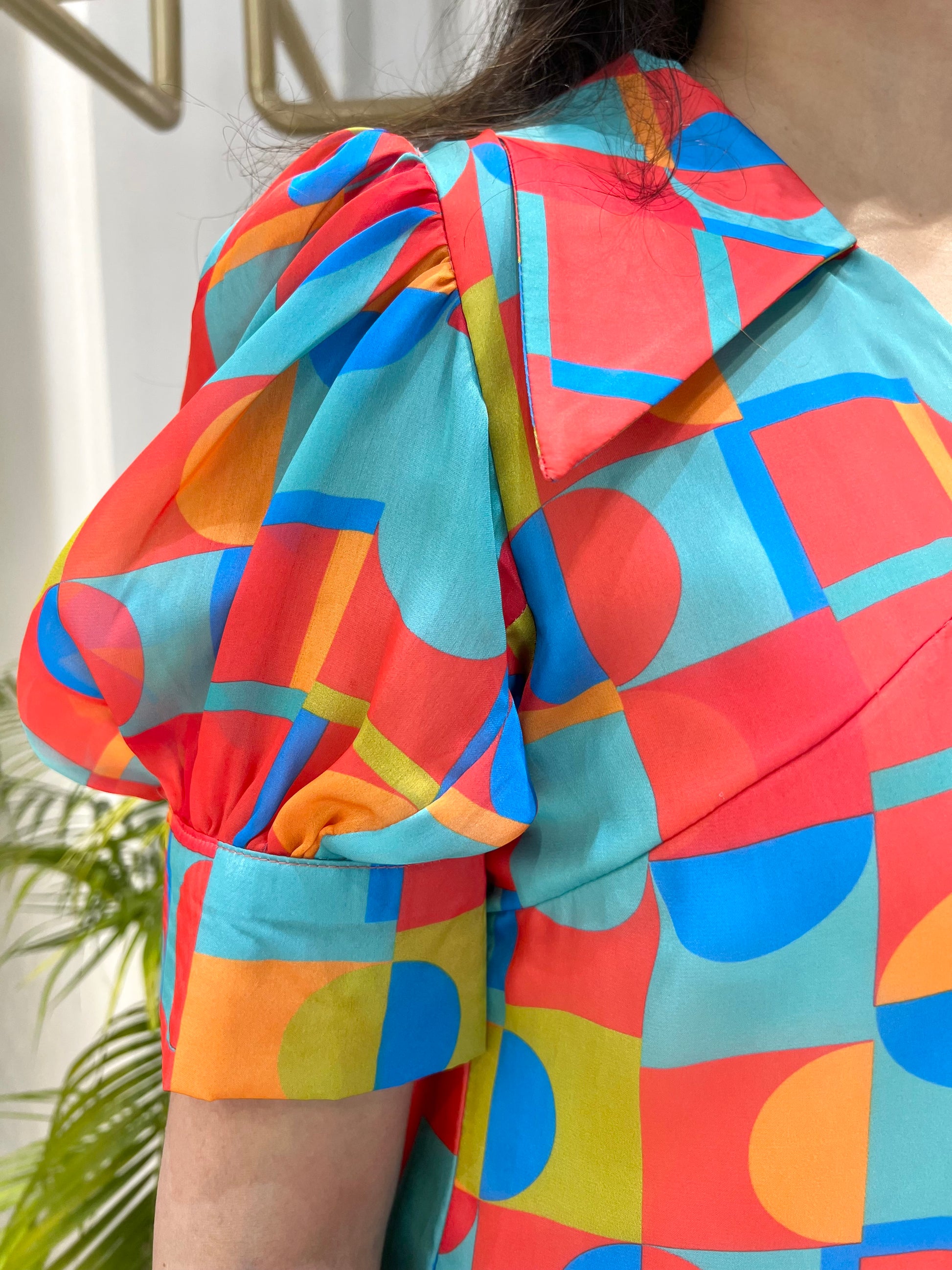 Retro Geometra Shift